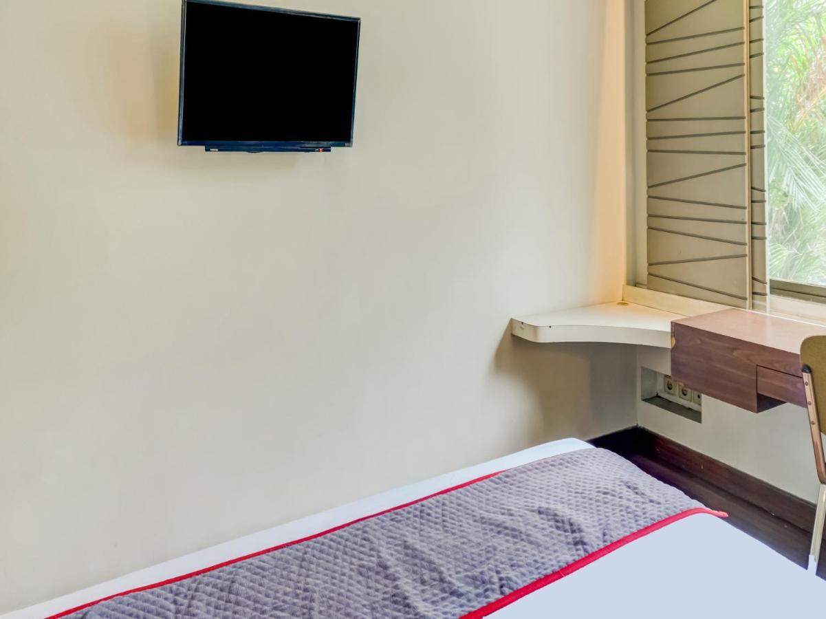 Townhouse Oak Hotel Grand Cikarang Exterior foto